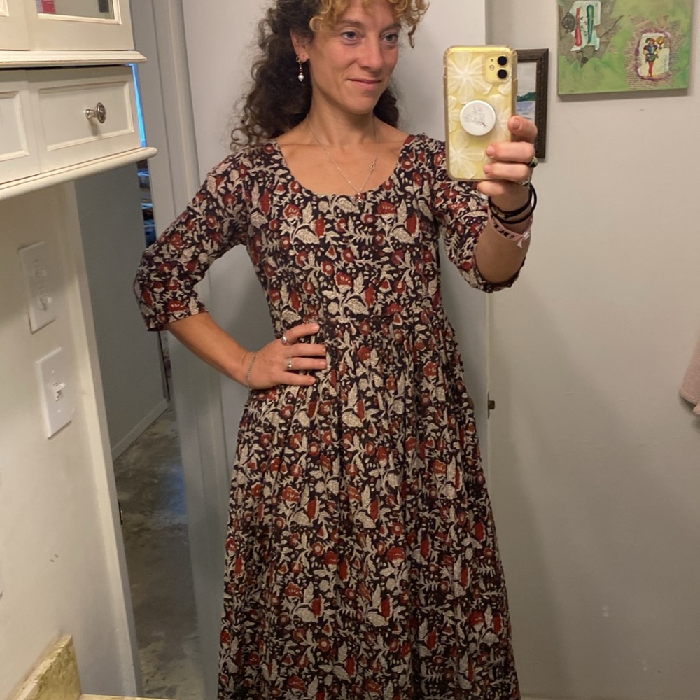 Cotton cottagecore bohemian print dress. Size medium, long with a 3/4 sleeve.